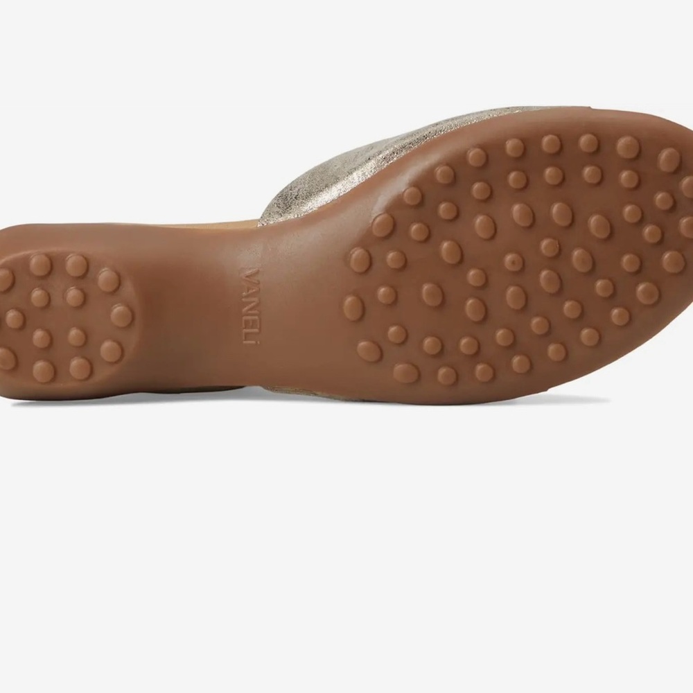 Vaneli Women's Gold Slide Sandals NWT - Picture 6 of 11